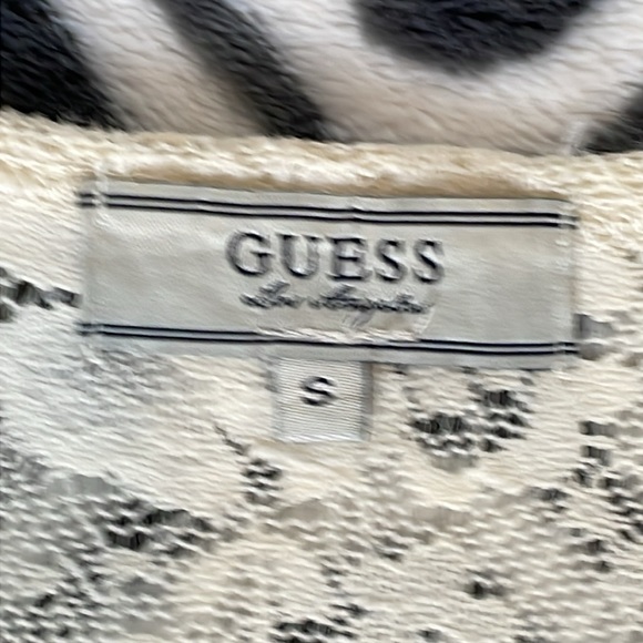 Women’s Guess lace shirt - Picture 5 of 5